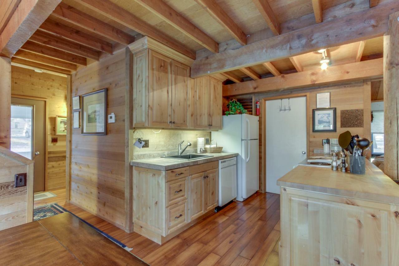 Ranch Cabin 12 | Discover Sunriver Villa Luaran gambar